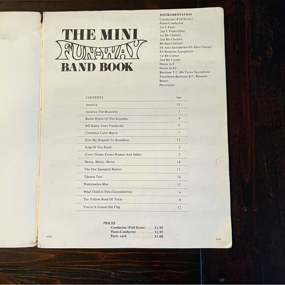 The Mini Fun-Way Band Book Arranged by John Edmondson (Vintage) - Picture 2 of 4
